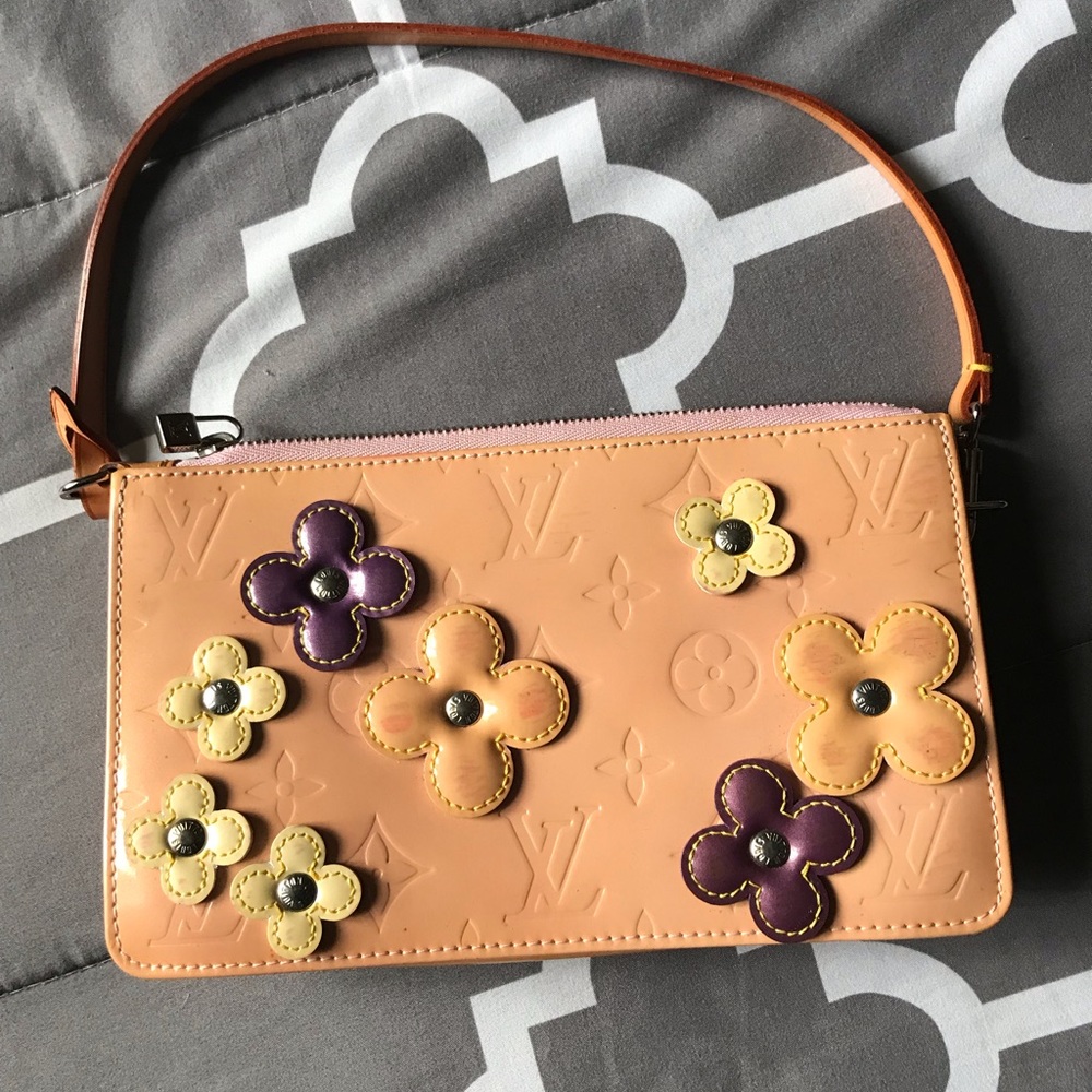 Authentic Louis Vuitton Lexington Pochette